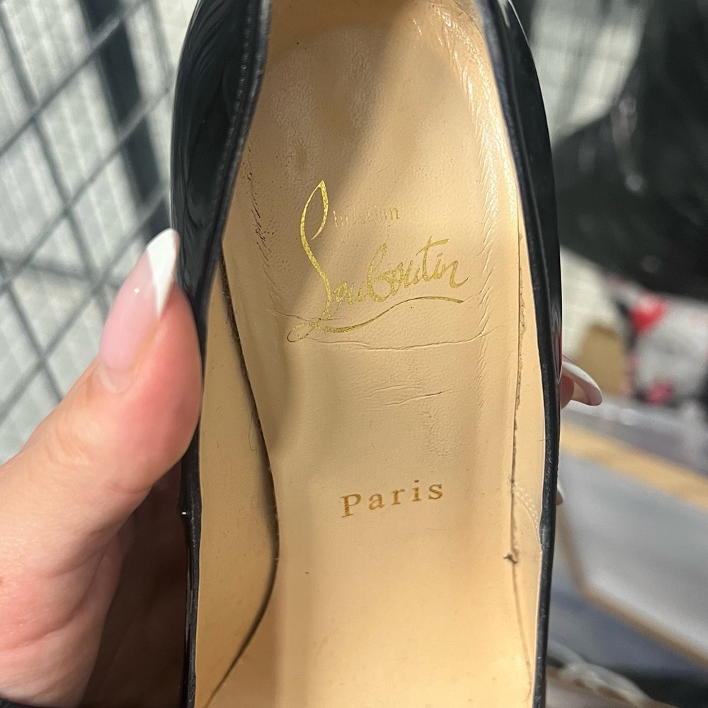 AUTHENTIC CHRISTIAN LOUBOUTIN PARIS heels - Picture 6 of 8